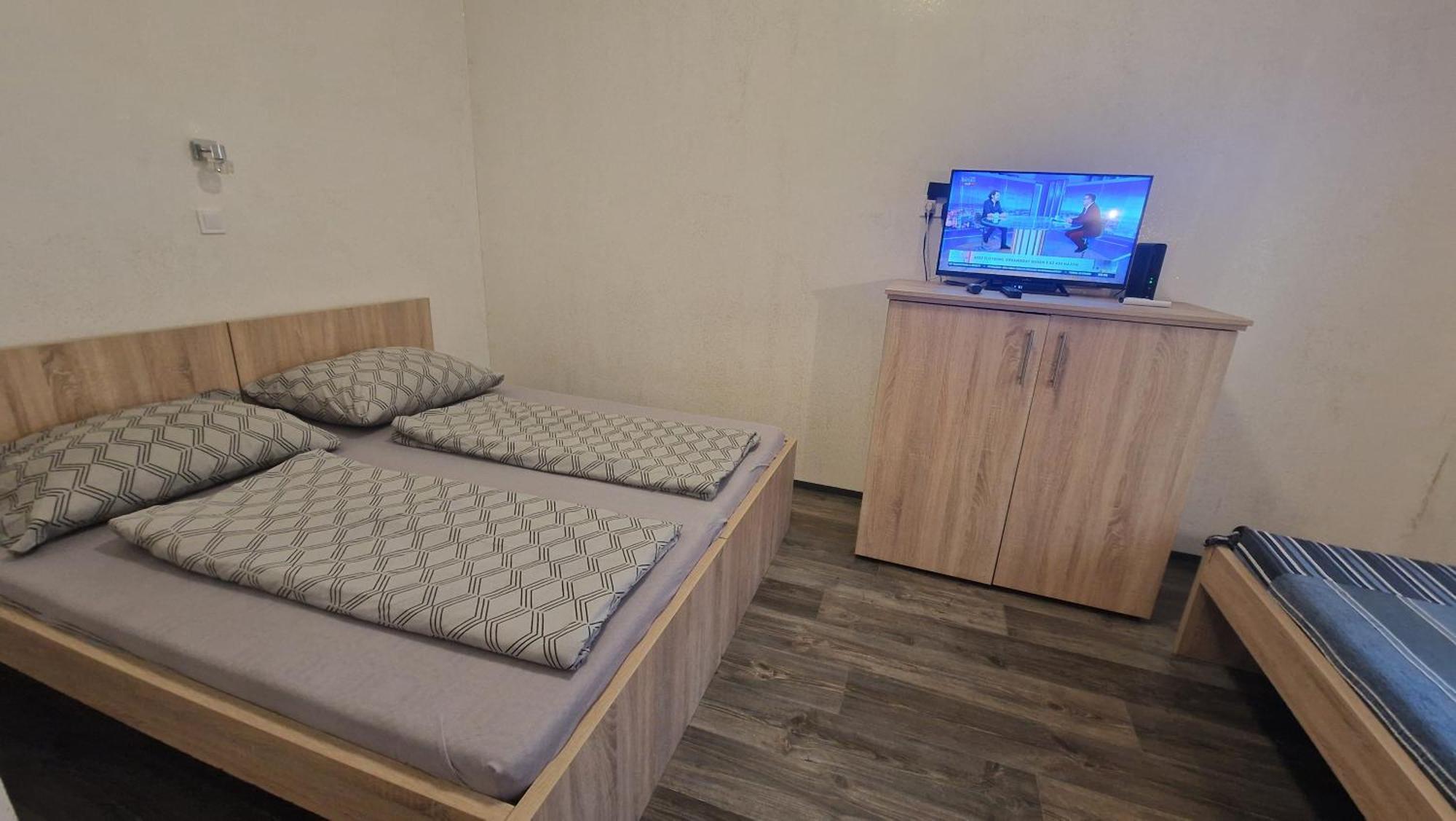 Bem Downtown Apartment Debrecen Phòng bức ảnh